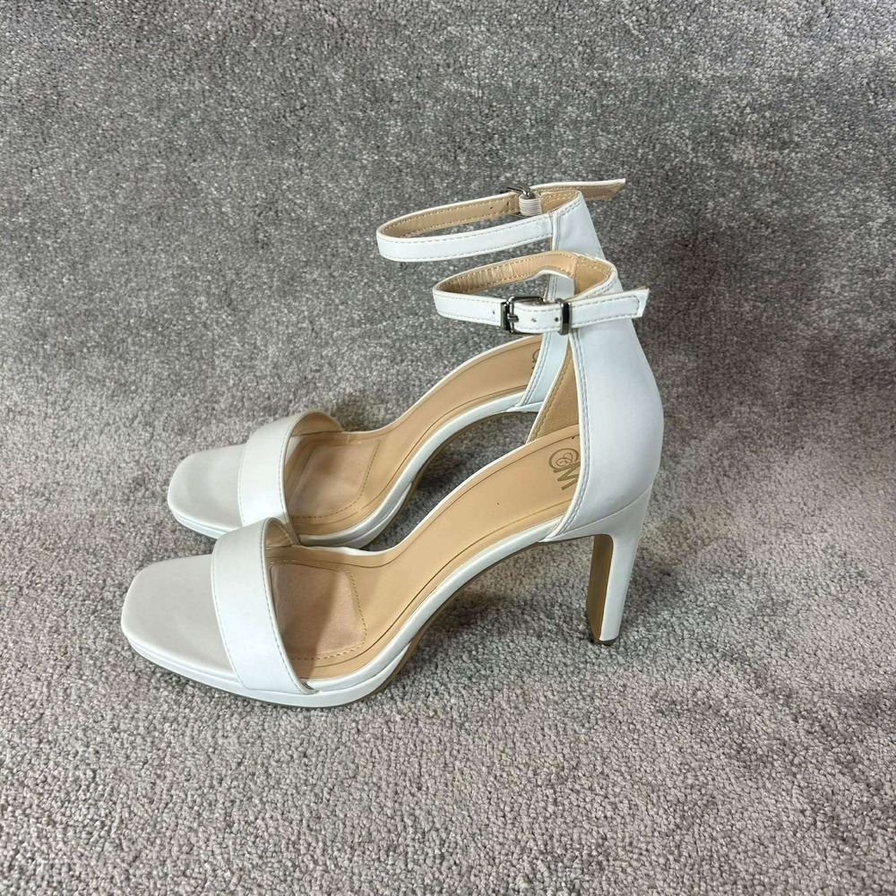 Chelsea Moreland Isabella Sandals White Heeled Ankle Strap Womens 8.5M